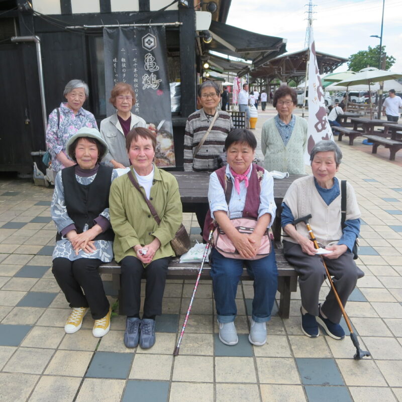 いきいき教室岩村、恵那峡SAへお出かけ