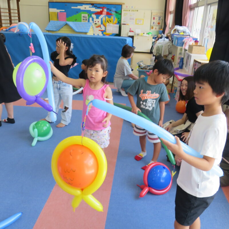 バルーンを作って遊ぼう（大井児童センター夏休み教室）