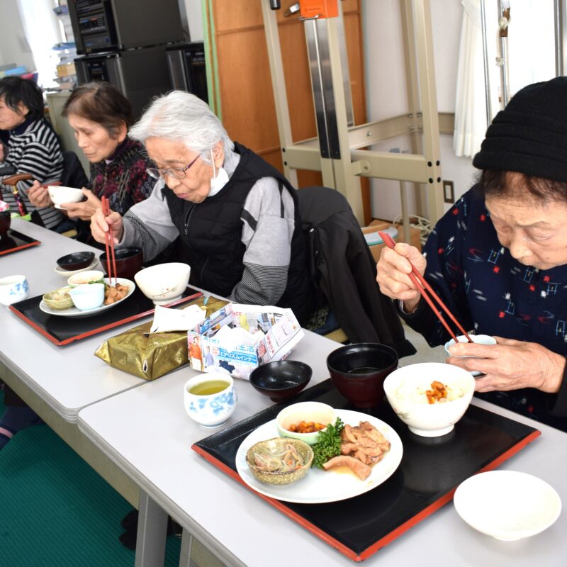 セレクト給食を楽しんでいただいています