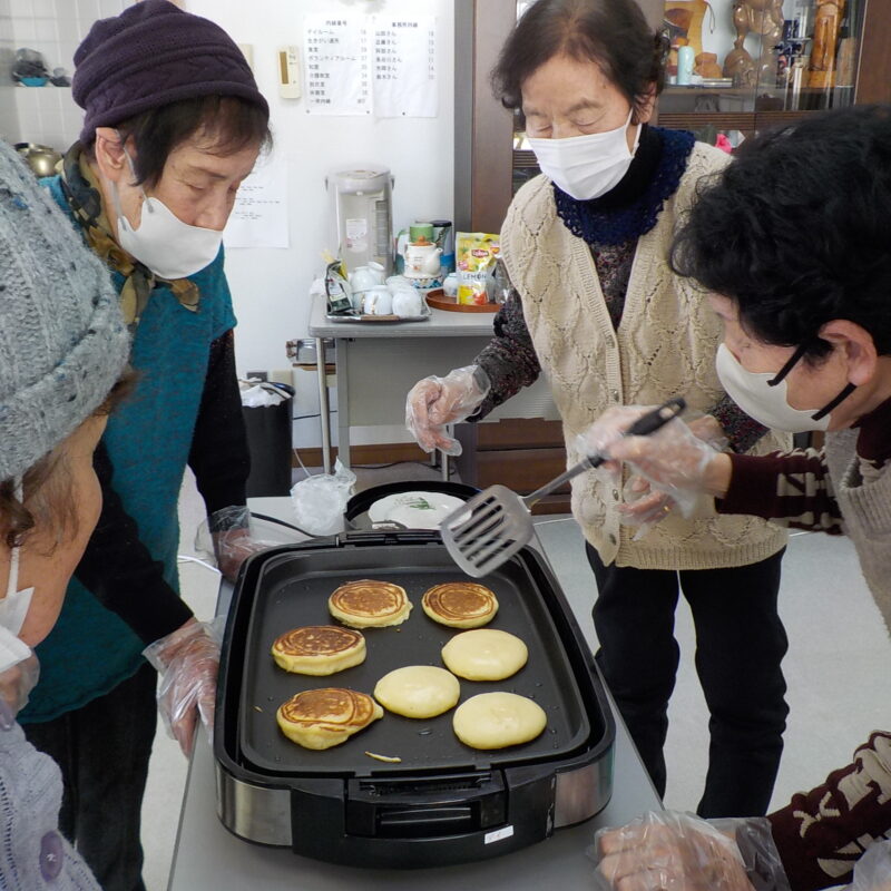 ホットケーキ作りを楽しみました