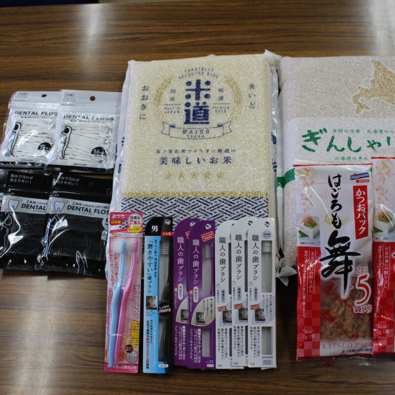 食糧品の寄付をいただきました！