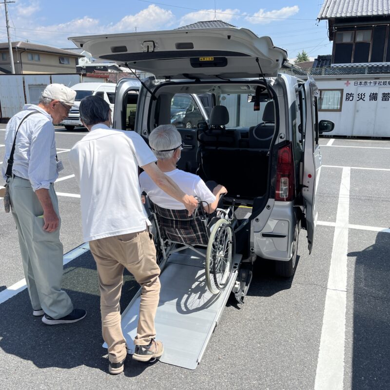 福祉有償運転者及びセダン等運転者講習を行いました
