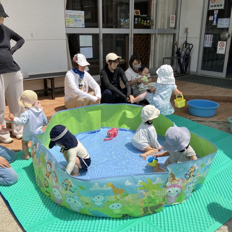 あつ～い夏には水遊び！