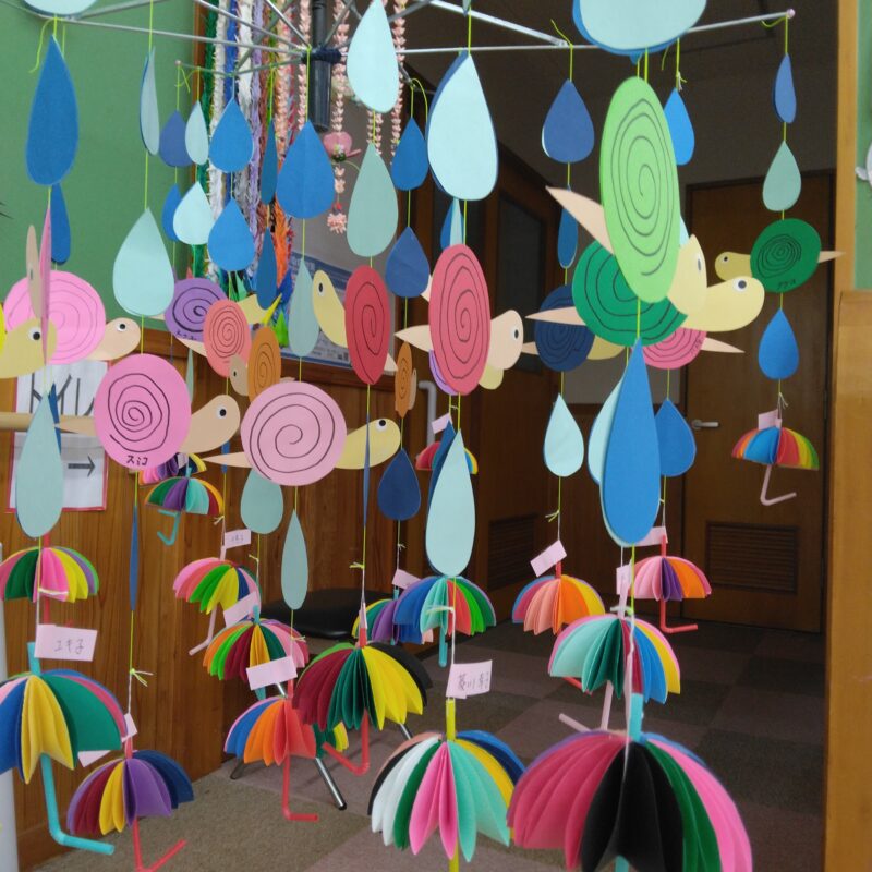 いきいき教室上矢作　梅雨の作品作り