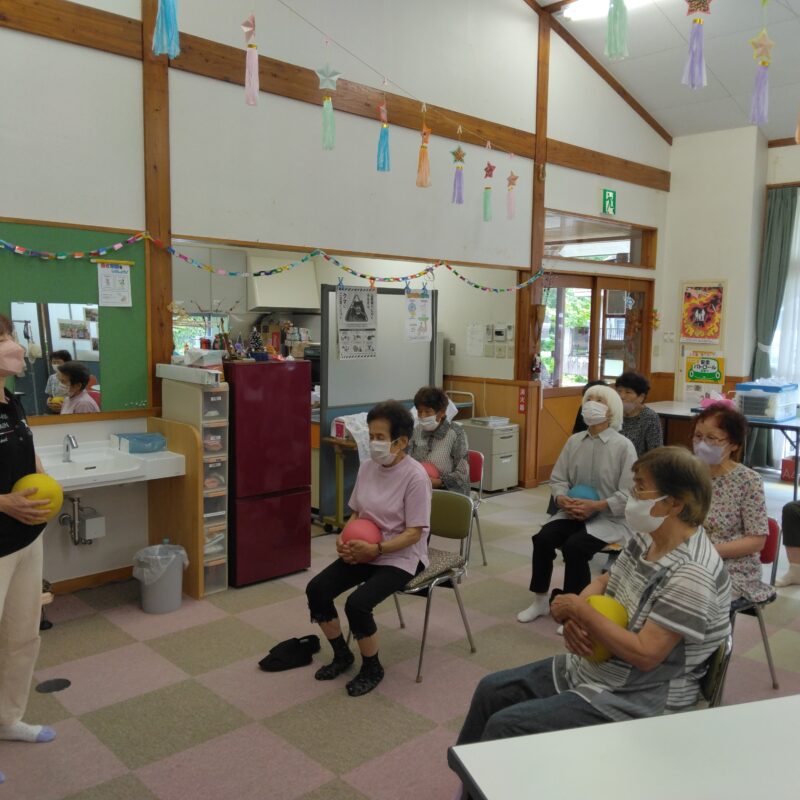 いきいき教室上矢作　安藤先生の健康体操