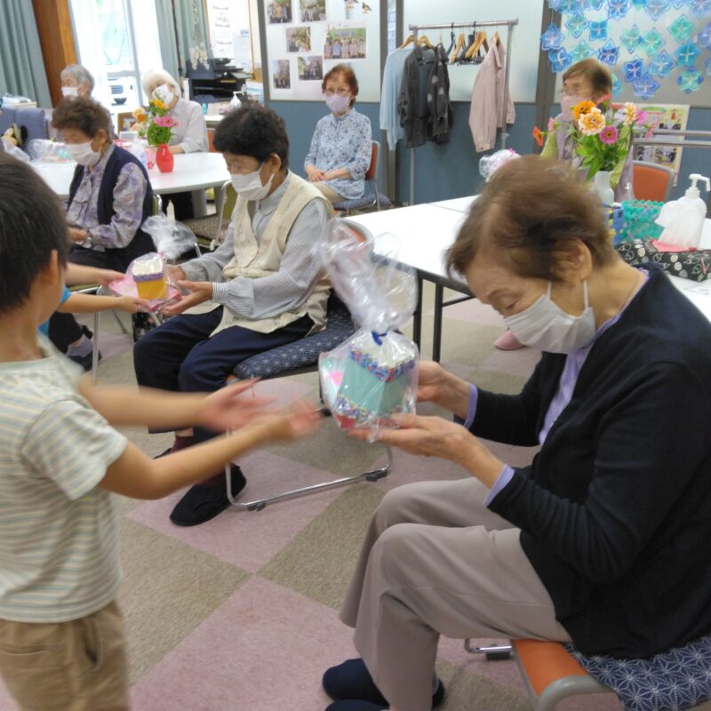 いきいき教室上矢作　敬老の日の贈り物
